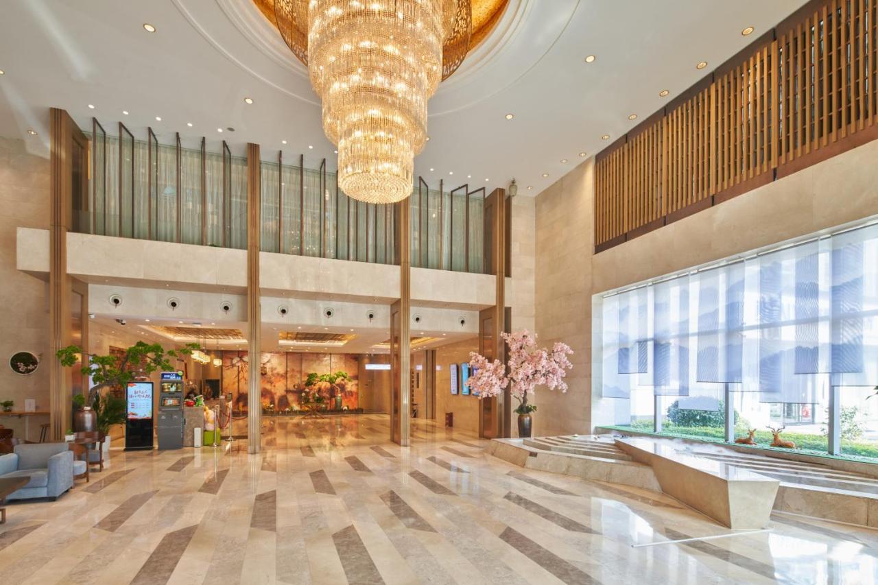 Yueyang Grand Skylight Hotel Екстериор снимка