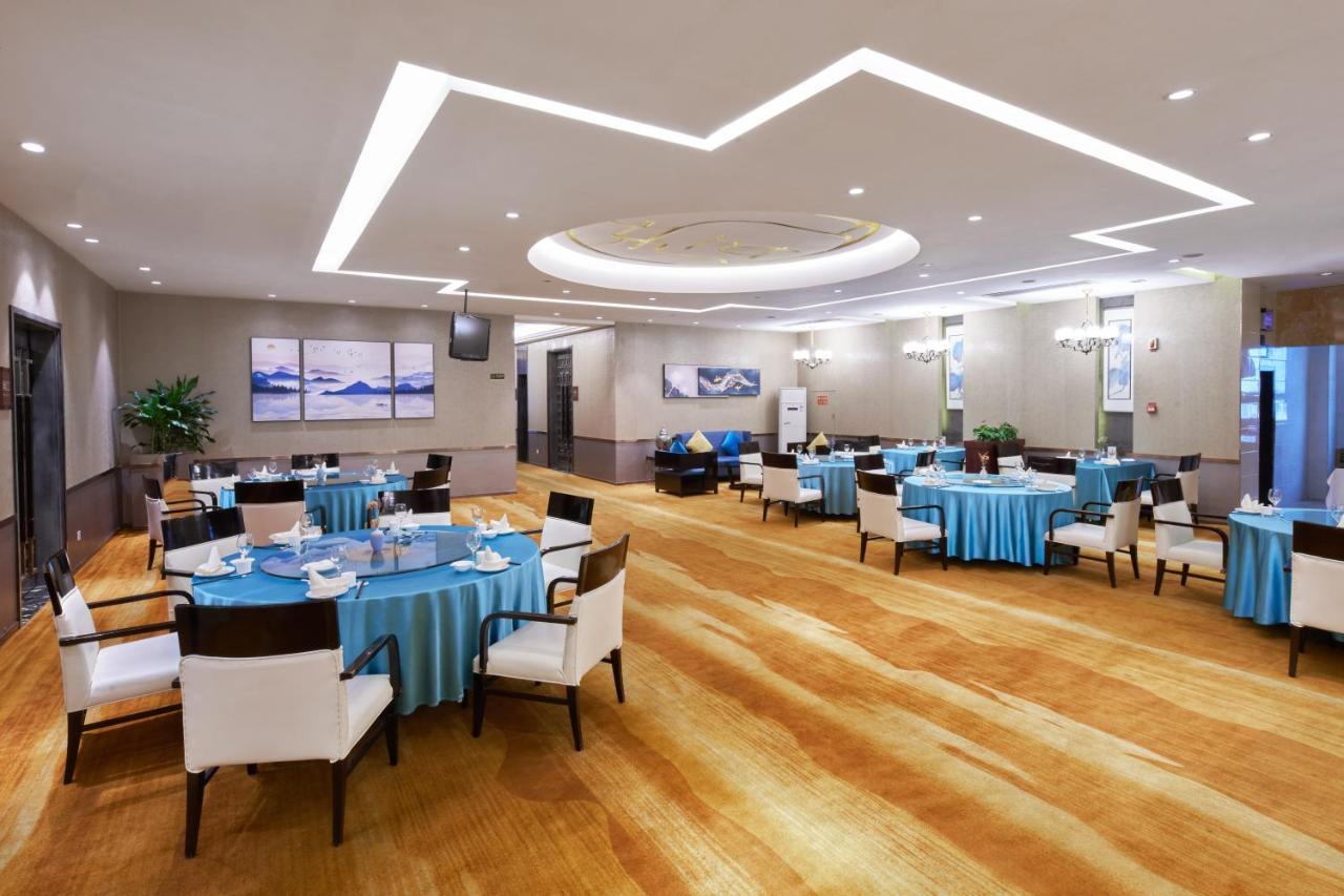 Yueyang Grand Skylight Hotel Екстериор снимка