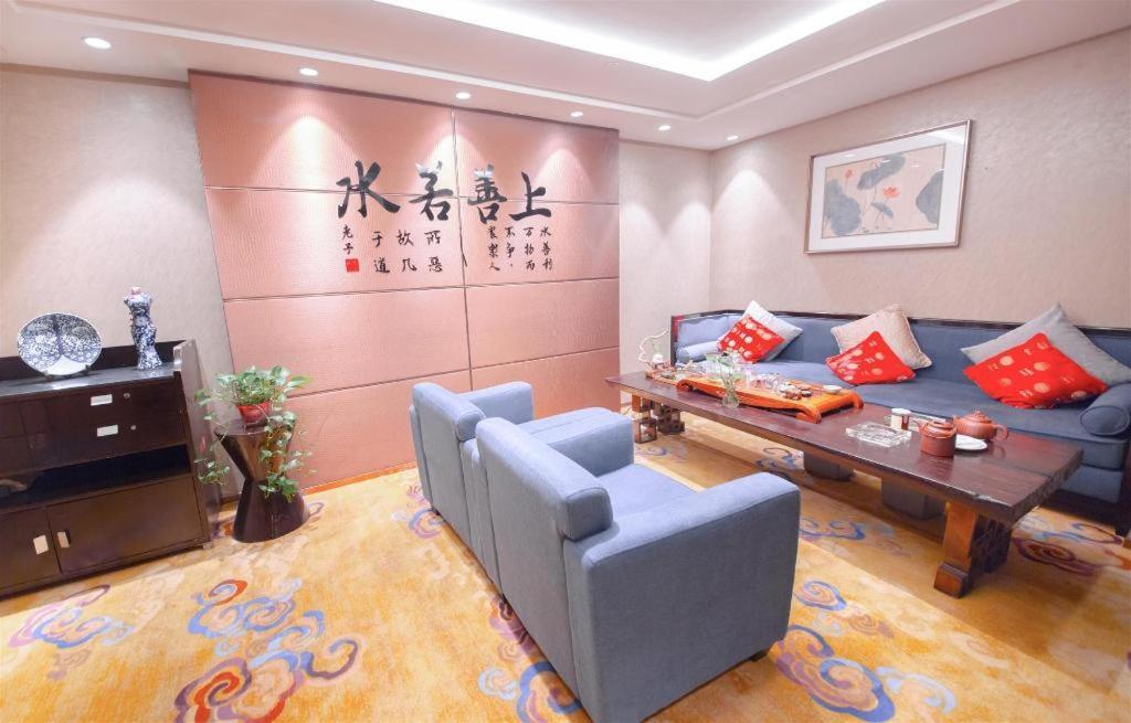 Yueyang Grand Skylight Hotel Екстериор снимка