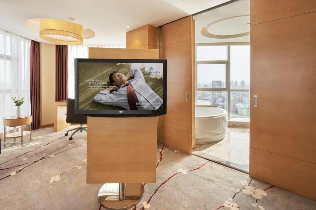 Yueyang Grand Skylight Hotel Екстериор снимка