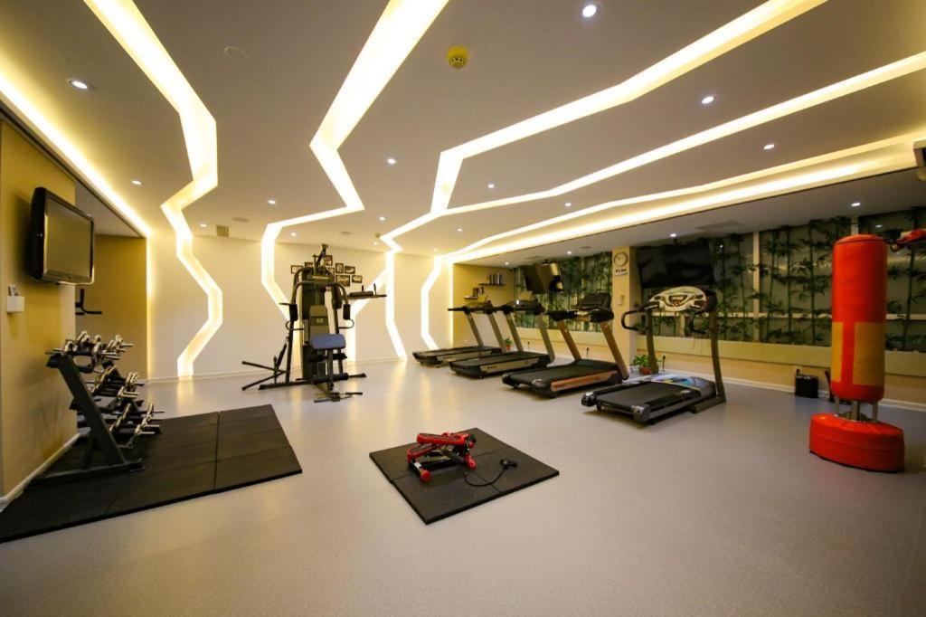 Yueyang Grand Skylight Hotel Екстериор снимка